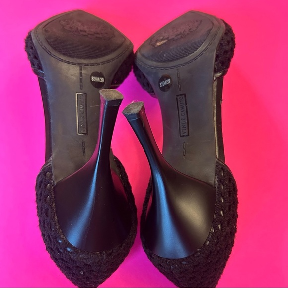 Vince Camuto Black Crochet Pumps Size 8 1/2 - Picture 8 of 14